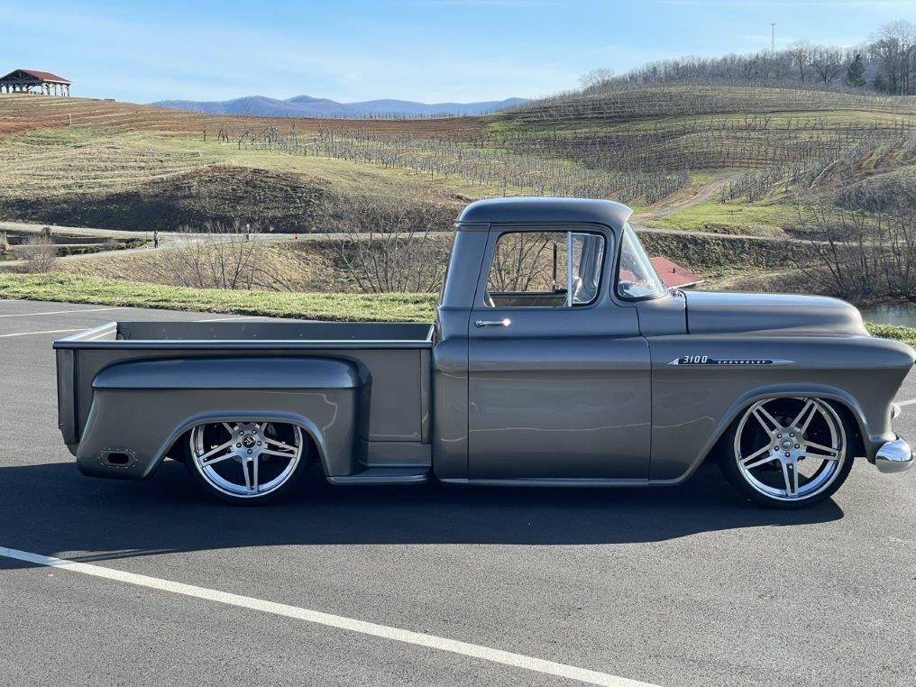 Chevy-3100-pickup-1956