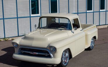 Chevy-3100-pickup-1957-white