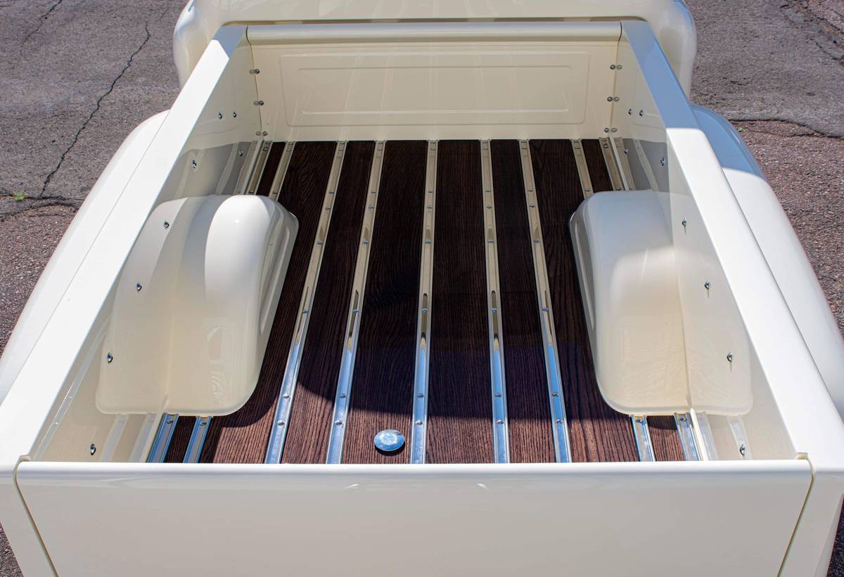 Chevy-3100-pickup-1957-white-5