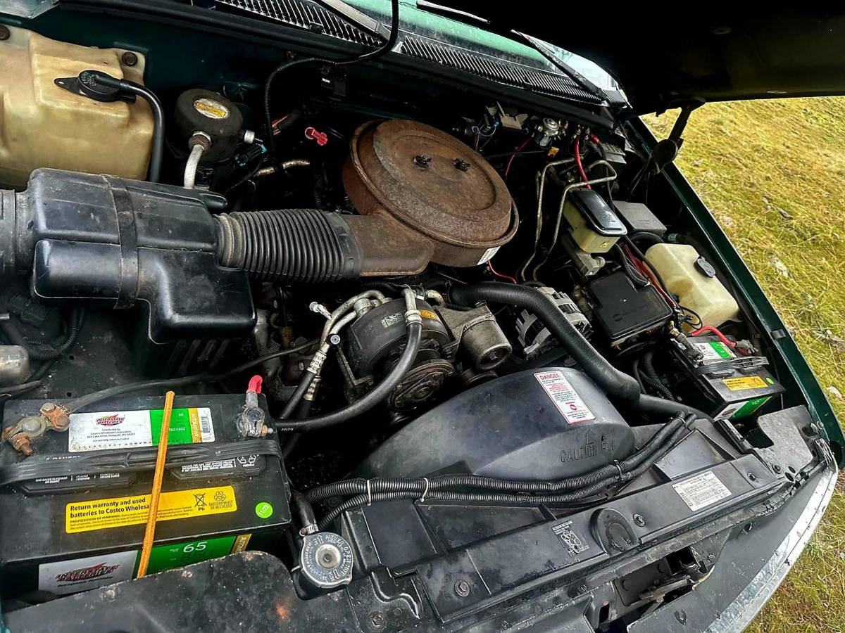 Chevy-3500-4x4-plow-truck-1995-green-13