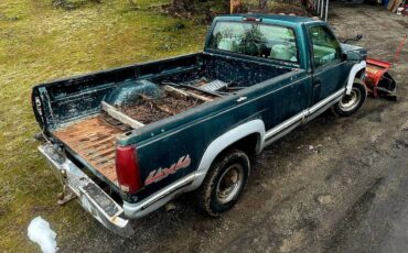 Chevy-3500-4x4-plow-truck-1995-green