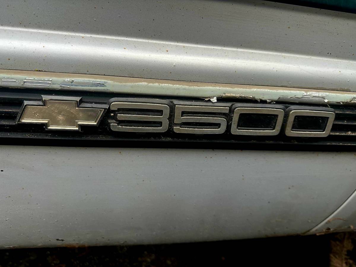 Chevy-3500-4x4-plow-truck-1995-green-4