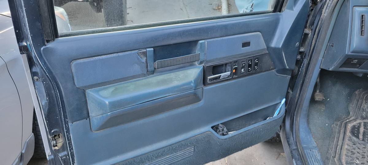 Chevy-3500-dually-1988-grey-10