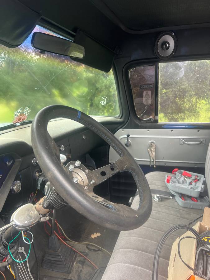 Chevy-apache-1955-black-4