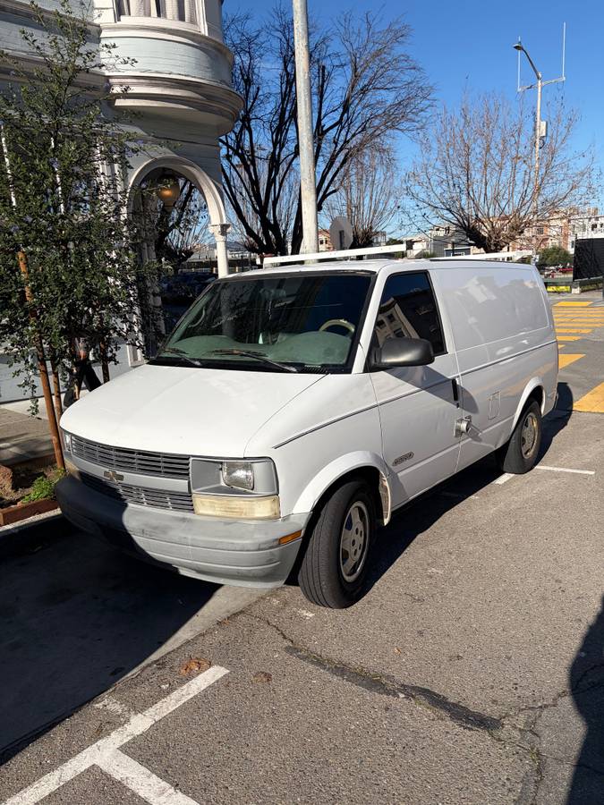 Chevy-astro-1996