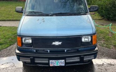 Chevy-astro-awd-van-1991-blue-2