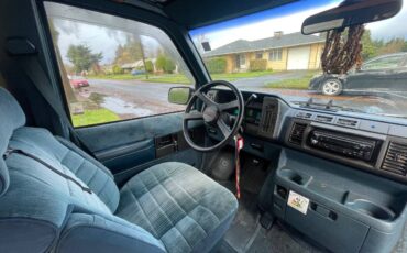 Chevy-astro-awd-van-1991-blue-7