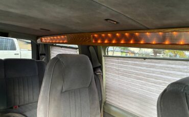 Chevy-astro-limited-edition-1995-13