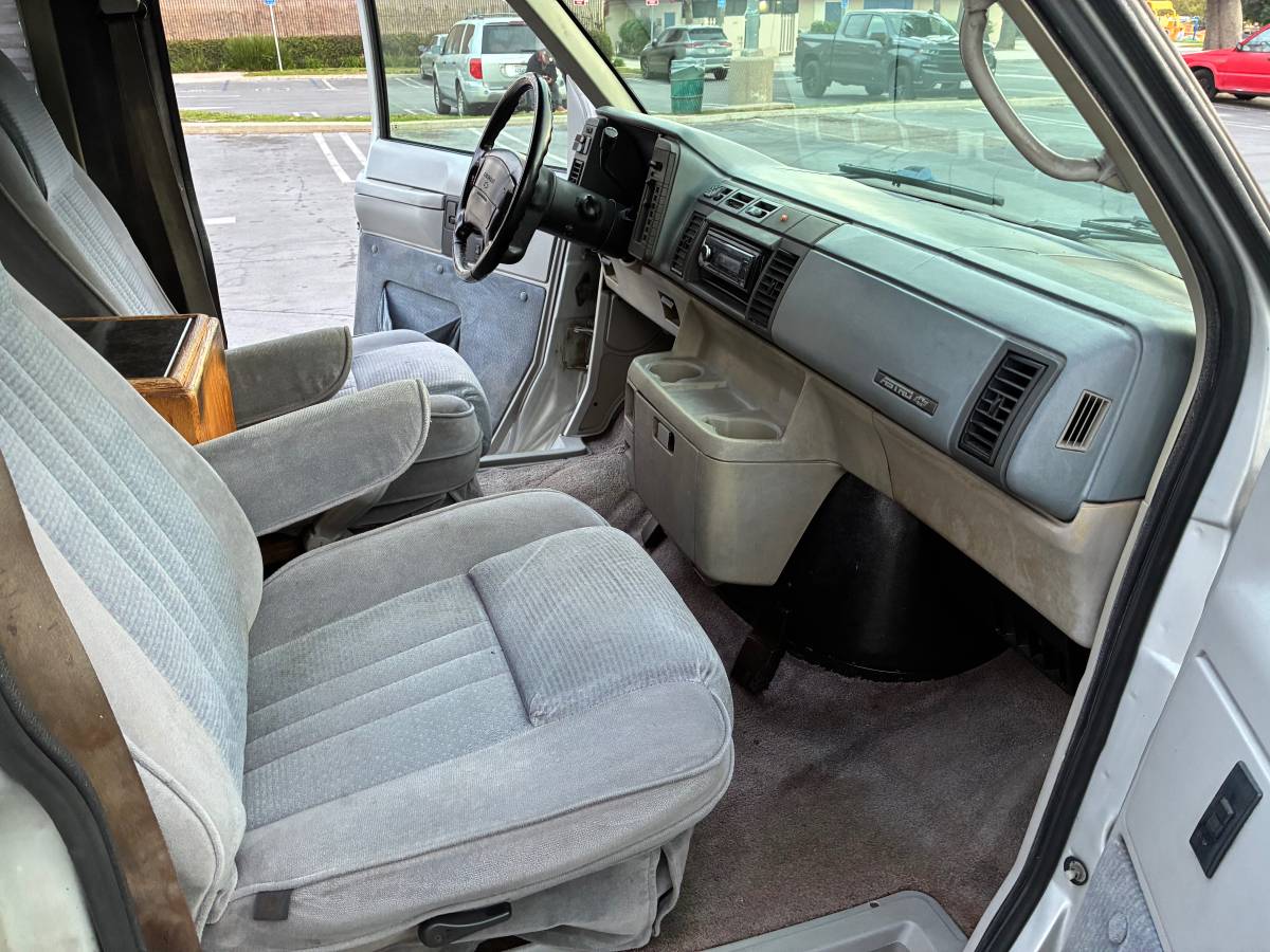 Chevy-astro-limited-edition-1995-15