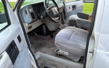 Chevy-astro-limited-edition-1995-17