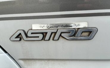 Chevy-astro-limited-edition-1995-8