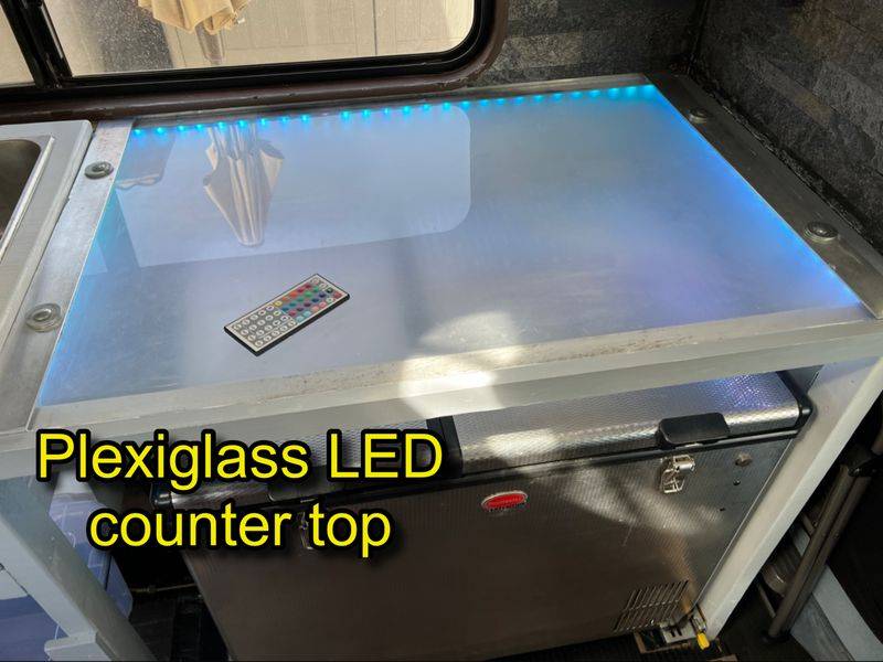 Chevy-astro-tiger-4x4-1987-custom-11