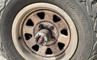 Chevy-astro-tiger-4x4-1987-custom-8