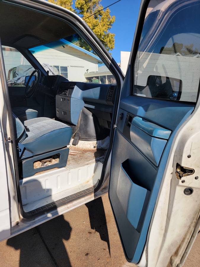 Chevy-astro-van-1986-5