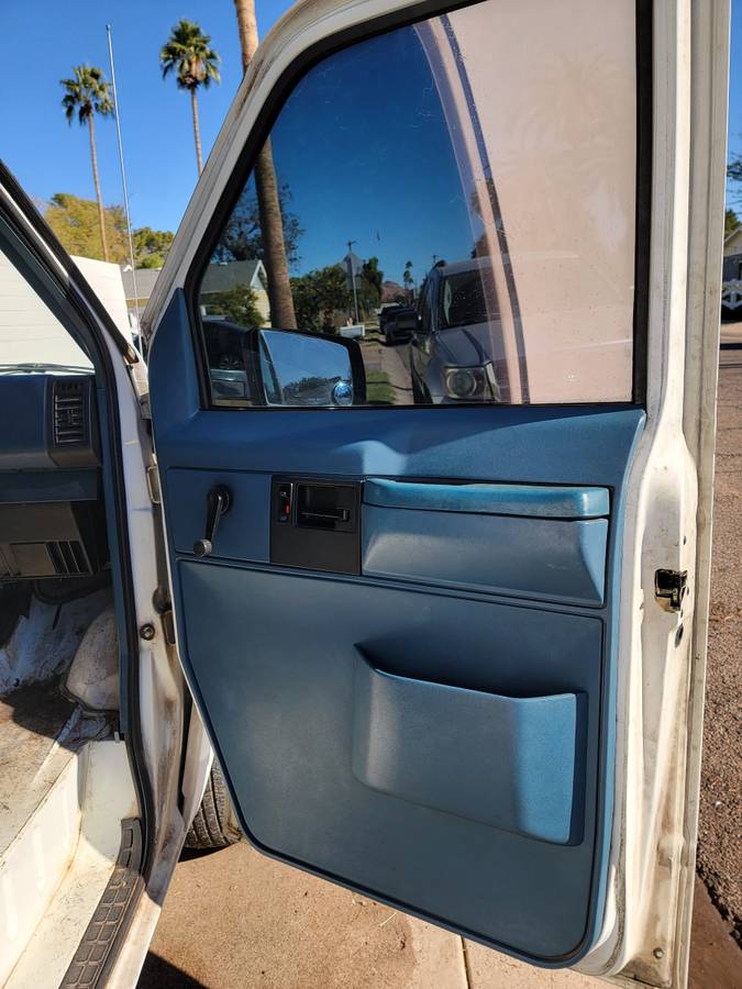 Chevy-astro-van-1986-6