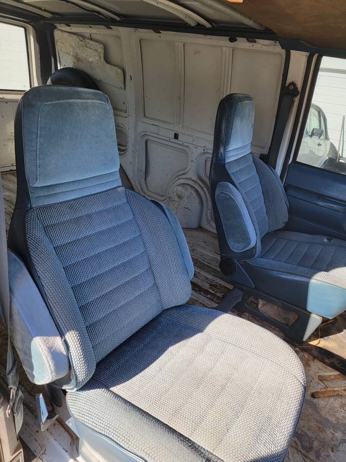 Chevy-astro-van-1986-6