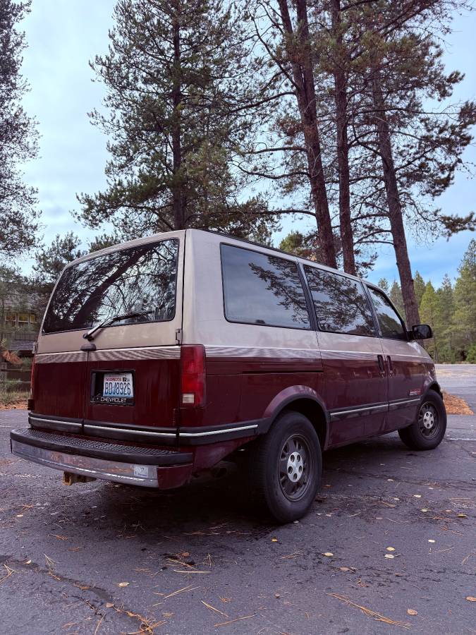 Chevy-astro-van-1993-3