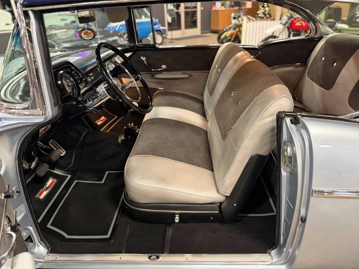 Chevy-bel-air-1957-blue-14