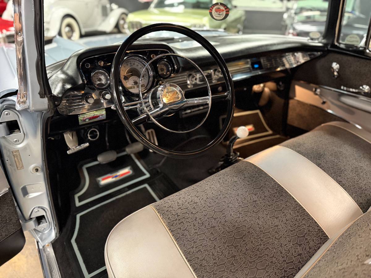 Chevy-bel-air-1957-blue-21