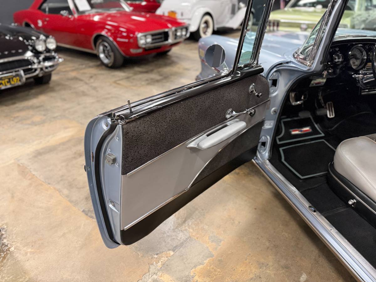 Chevy-bel-air-1957-blue-22