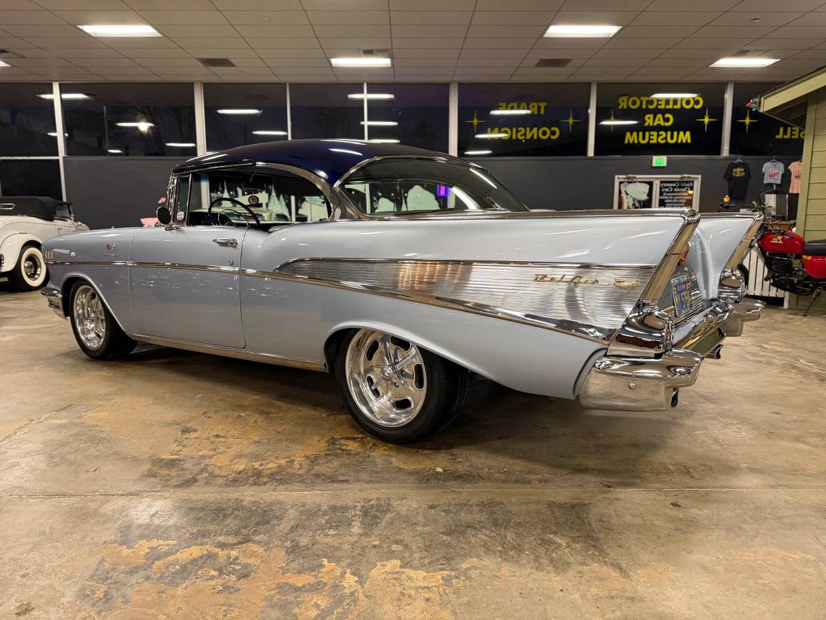 Chevy-bel-air-1957-blue-8