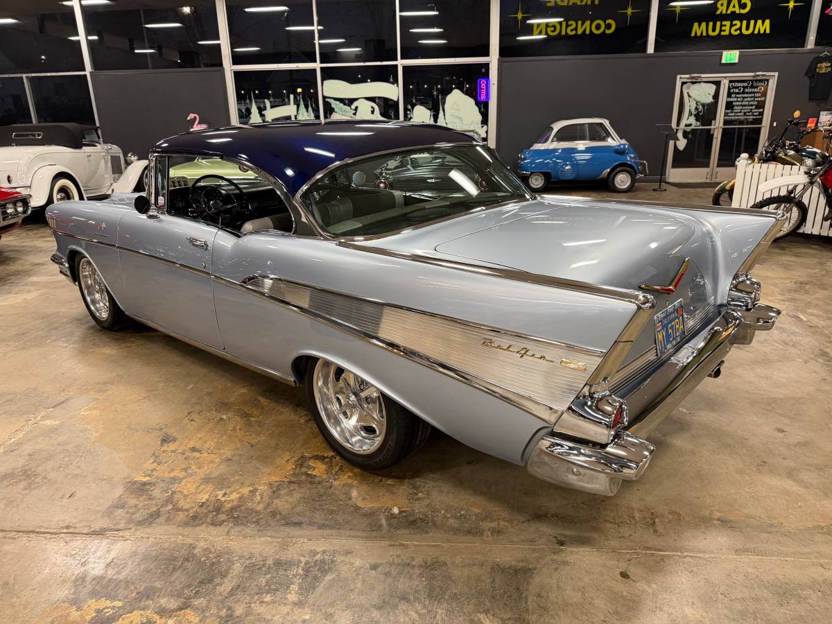 Chevy-bel-air-1957-blue-9
