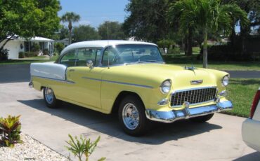 Chevy-bel-air-sport-coupe-2-door-hard-top-1955-yellow