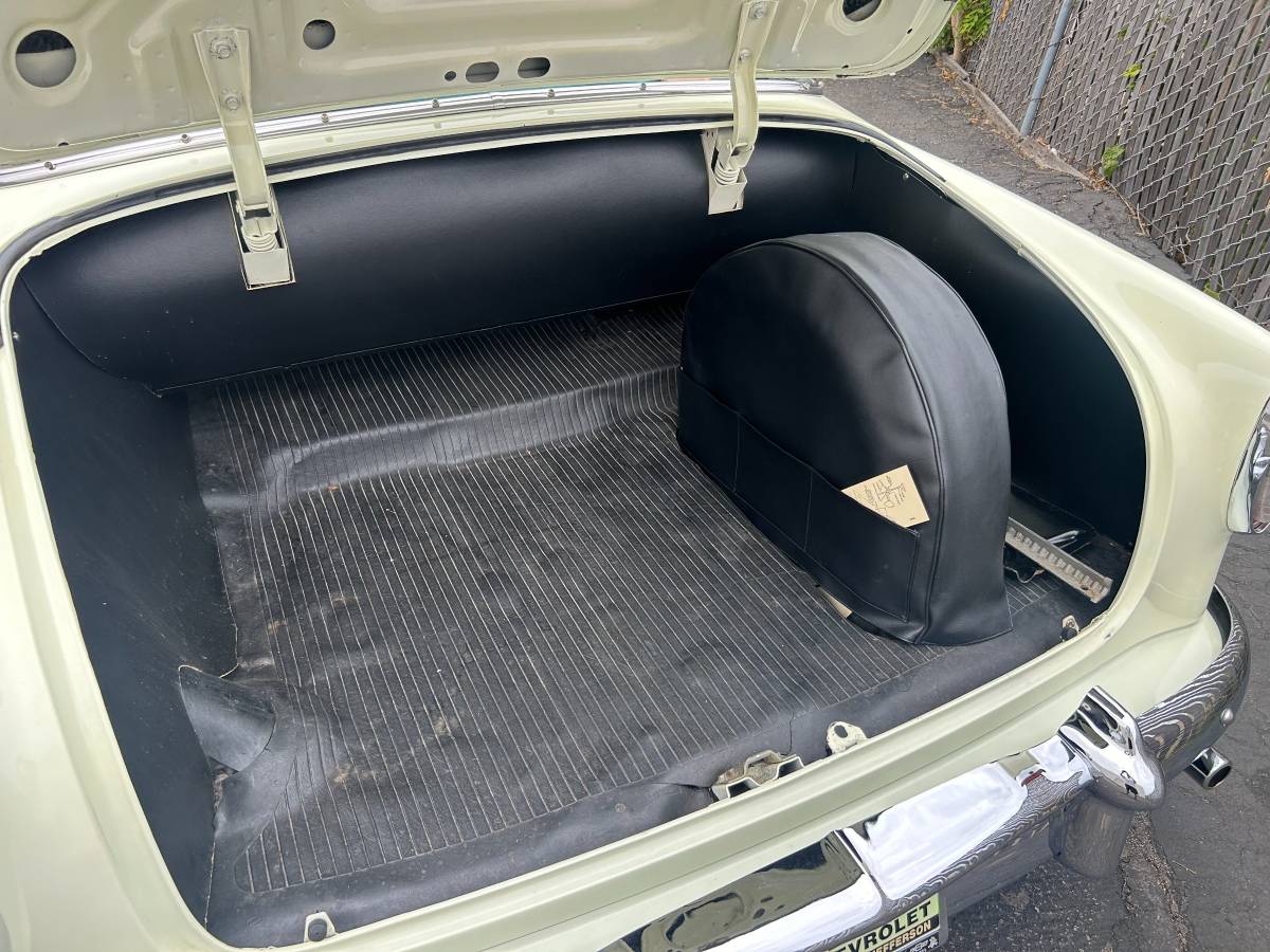 Chevy-belair-1954-green-4