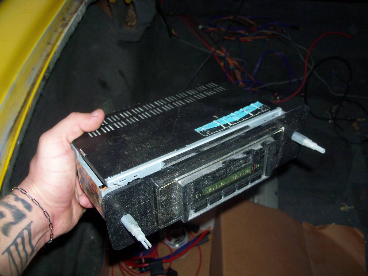 Chevy-belair-1956-yellow-13