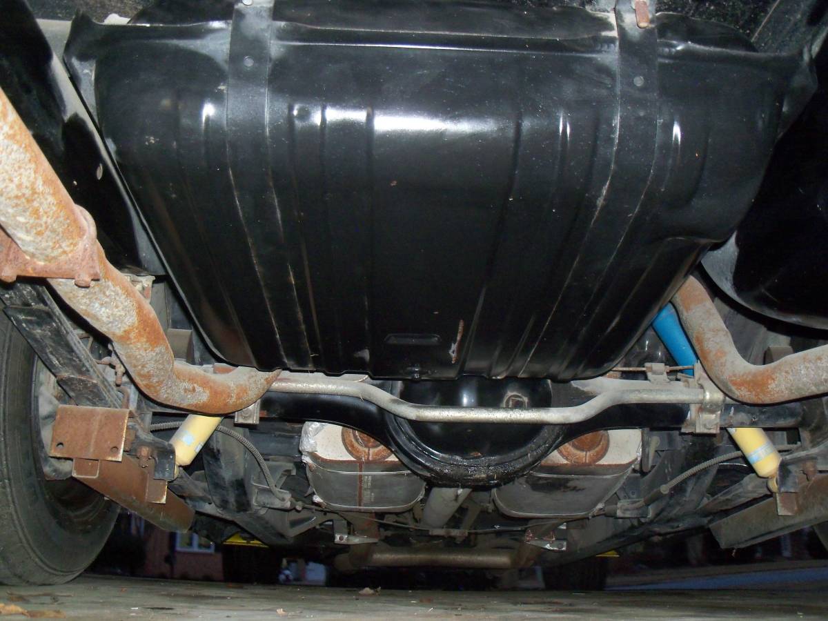 Chevy-belair-1956-yellow-15