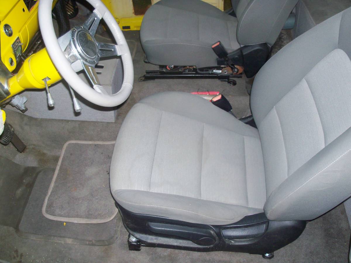 Chevy-belair-1956-yellow-8