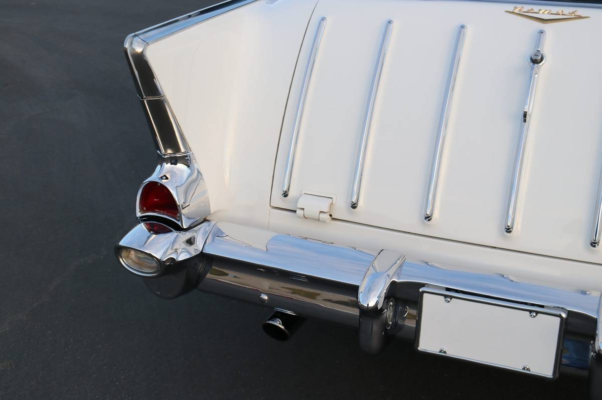 Chevy-belair-1957-white-4