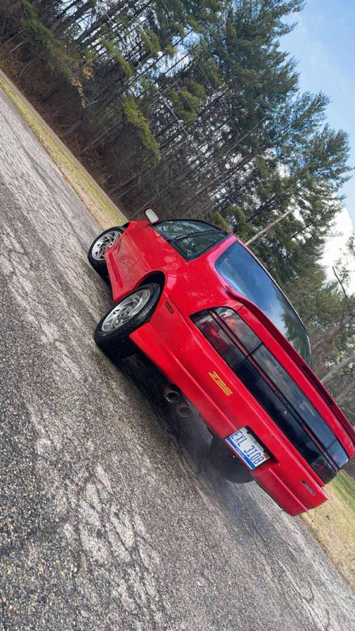 Chevy-beretta-z26-1995-red