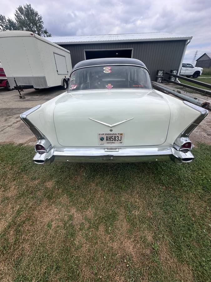 Chevy-black-widow-clone-1957-4