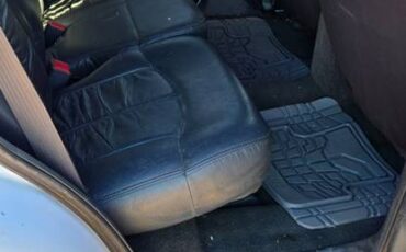 Chevy-blazer-1987-white-15