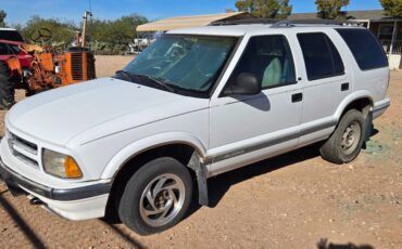 Chevy-blazer-1987-white