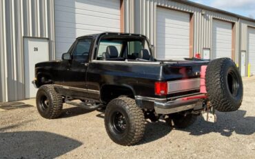 Chevy-blazer-1991-black-2