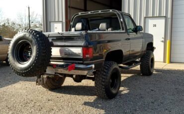 Chevy-blazer-1991-black-3