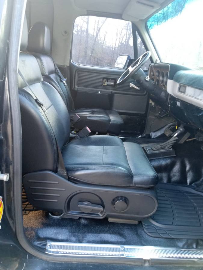 Chevy-blazer-1991-black-5