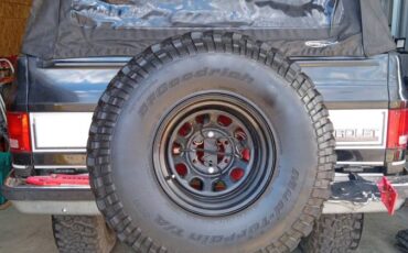 Chevy-blazer-1991-black-7