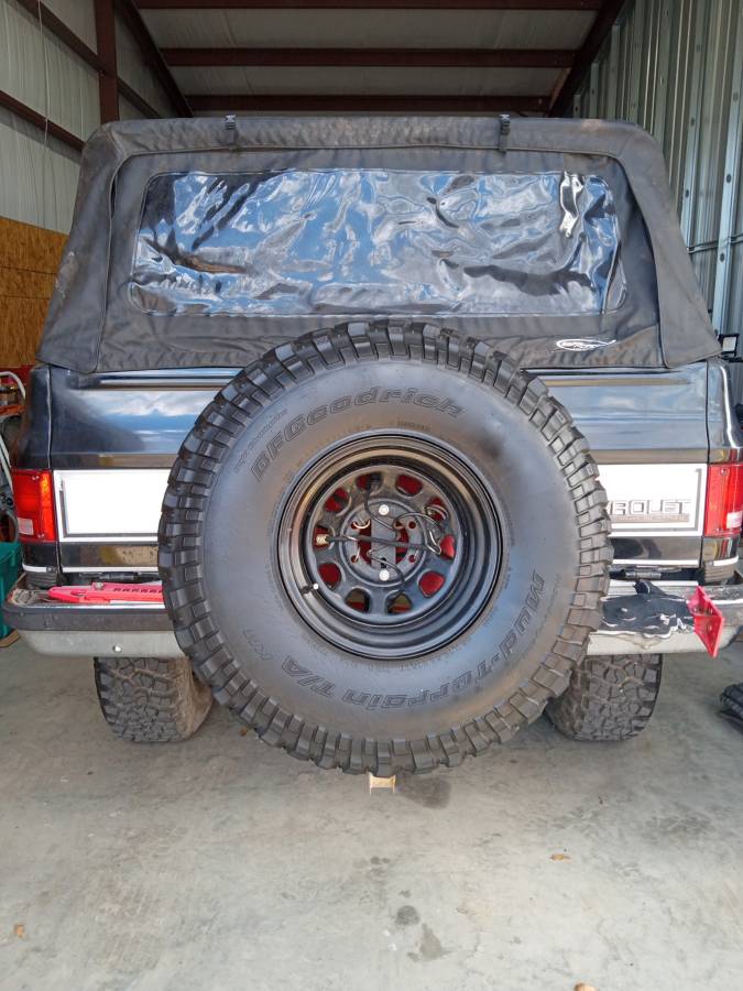 Chevy-blazer-1991-black-7