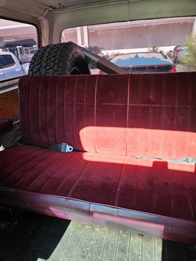 Chevy-blazer-k5-1976-white-7