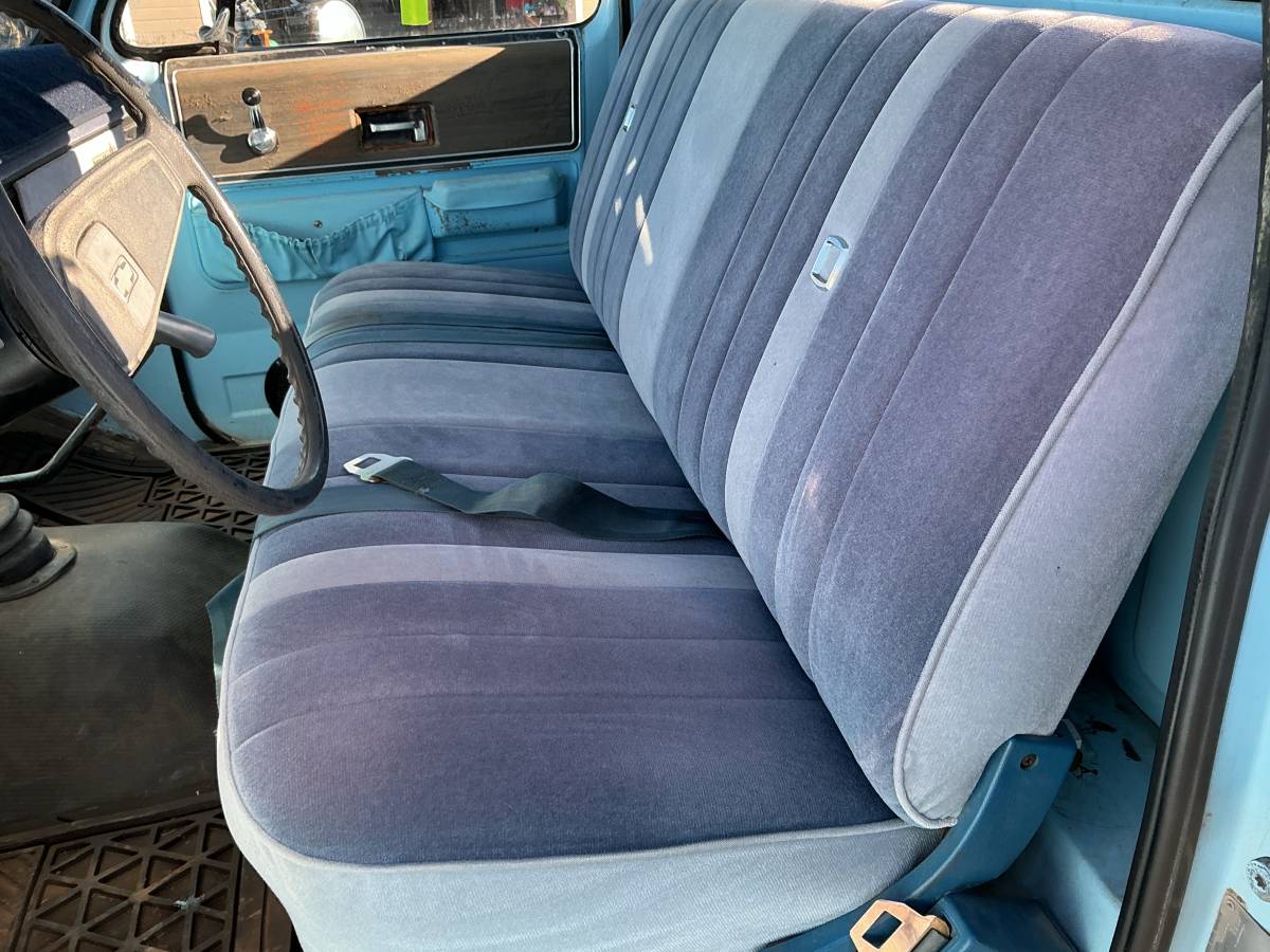 Chevy-c-30-1976-blue-2