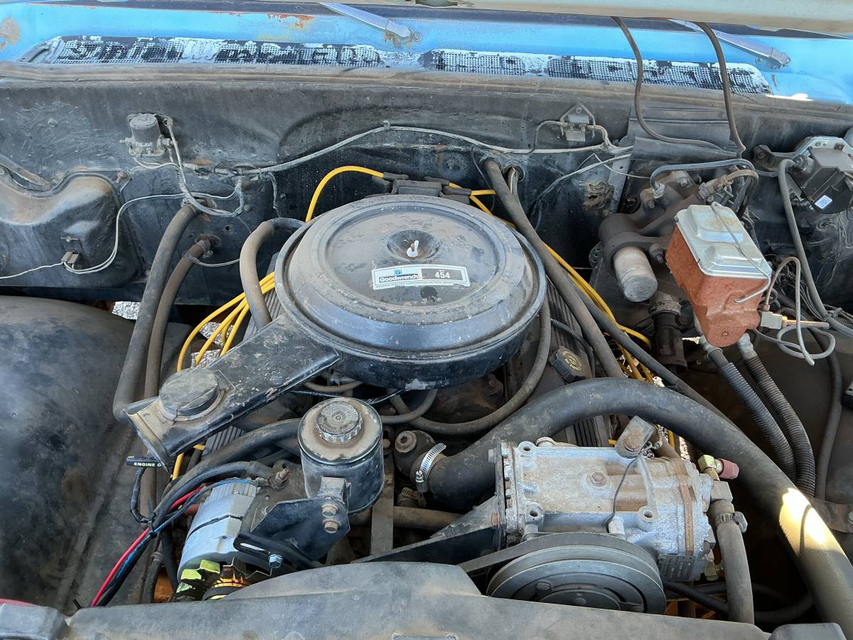 Chevy-c-30-1976-blue-7