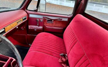 Chevy-c10-1978-custom-8