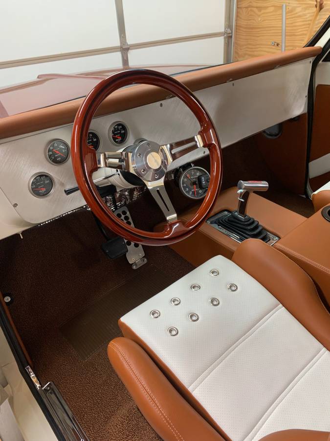 Chevy-c10-truck-1967-custom-3