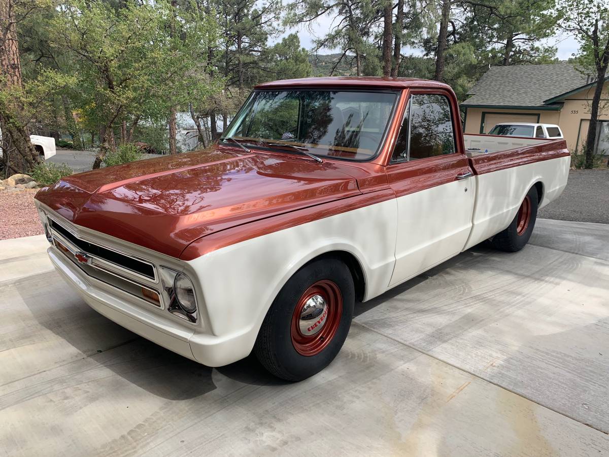 Chevy-c10-truck-1967-custom-4