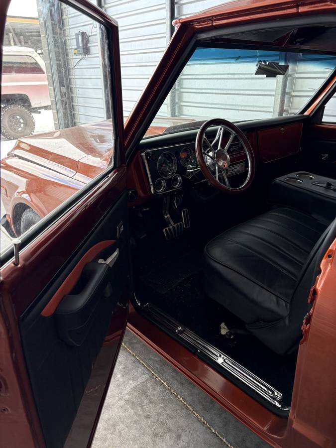 Chevy-c10-truck-1969-red-2