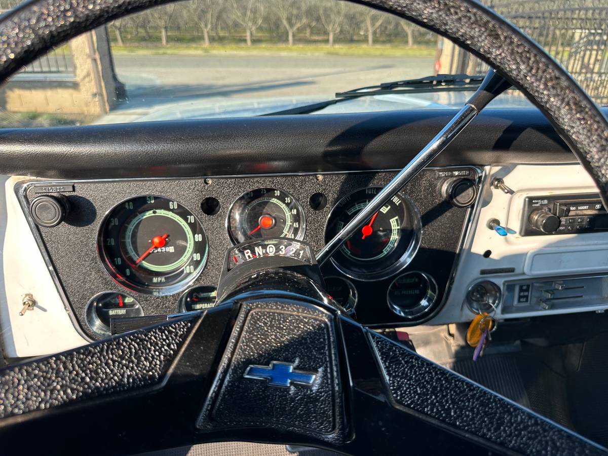 Chevy-c10-truck-1971-white-14