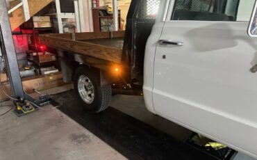 Chevy-c10-truck-1971-white-20